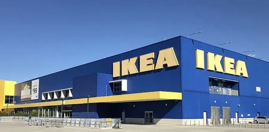 IKEA не увольняет сотрудников, хотя уходит из России
