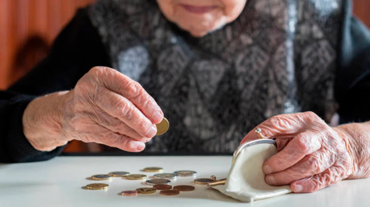 Индексация пенсий – 2022: три повышения выплат и размеры, как вырастет пенсия работающего пенсионера, если он прекратит работать