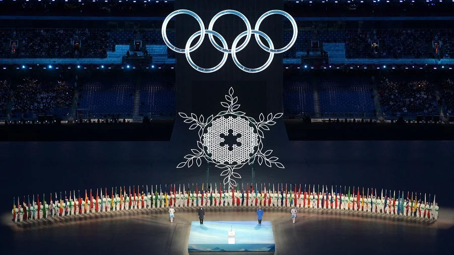 Российские призеры Олимпиады-2022 не получат иномарки: приз заменят на деньги