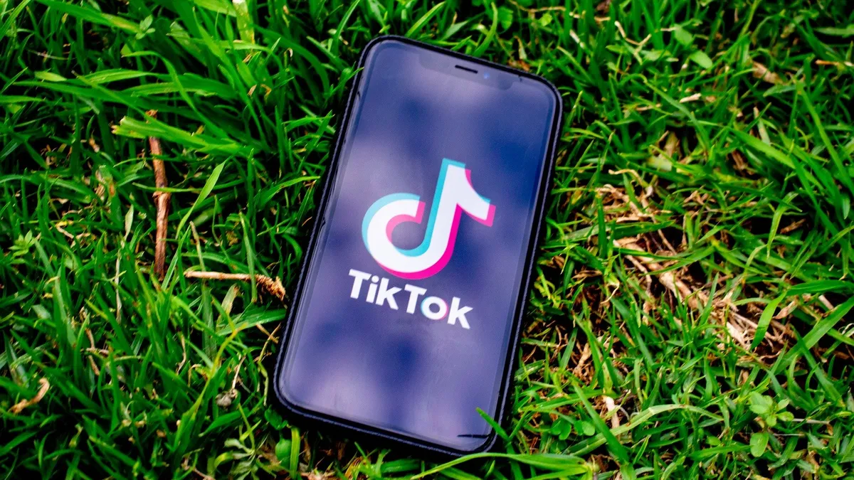 TikTok снимет все введенные ограничения в России 27 сентября