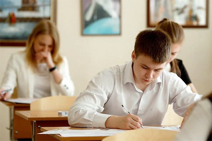 В одну школу зачислят братьев и сестер в России. Закон вступил в силу с 13 июля 2021
