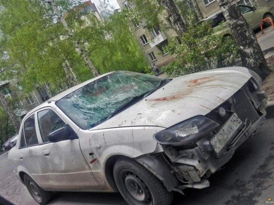 Мужчина разбил машину жены