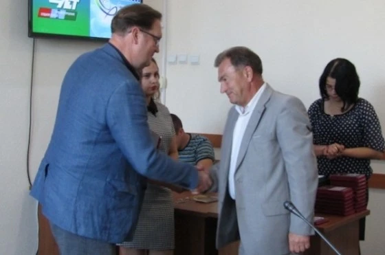 Глава вручил награды 