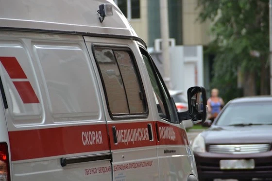 Пострадавшую на "скорой" отвезли в больницу