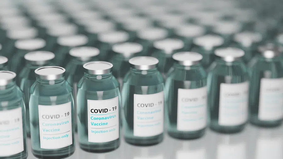 В России могут одобрить вакцины против коронавируса от двух зарубежных производителей
