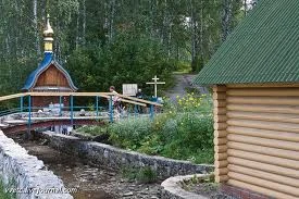 На месте лагеря в Ложках бьет святой источник