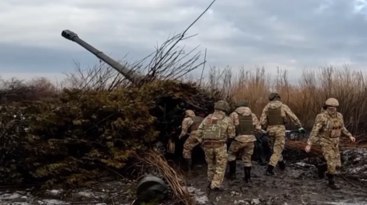 Российские бойцы продолжают выполнять поставленные задачи в зоне СВО. Фото: кадр из видео Минобороны РФ