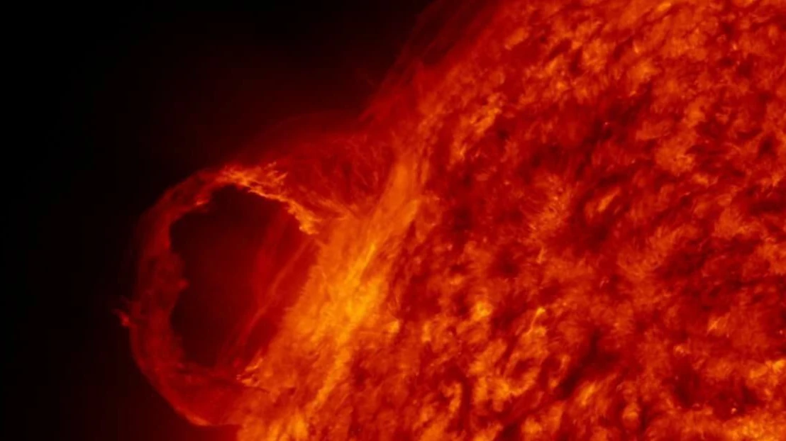 Мощная магнитная буря 14 апреля 2022: гипервспышка на Солнце обрушит на Землю 6-балльный геоудар - расписание амплитуды шторма
