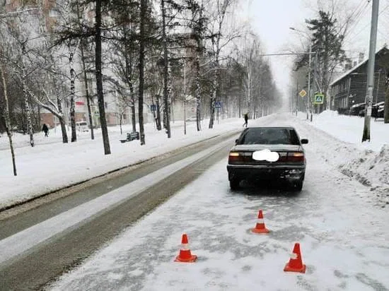 В Новосибирске Toyota Corolla сбила 8-летнего мальчика. Ребенок попал в больницу