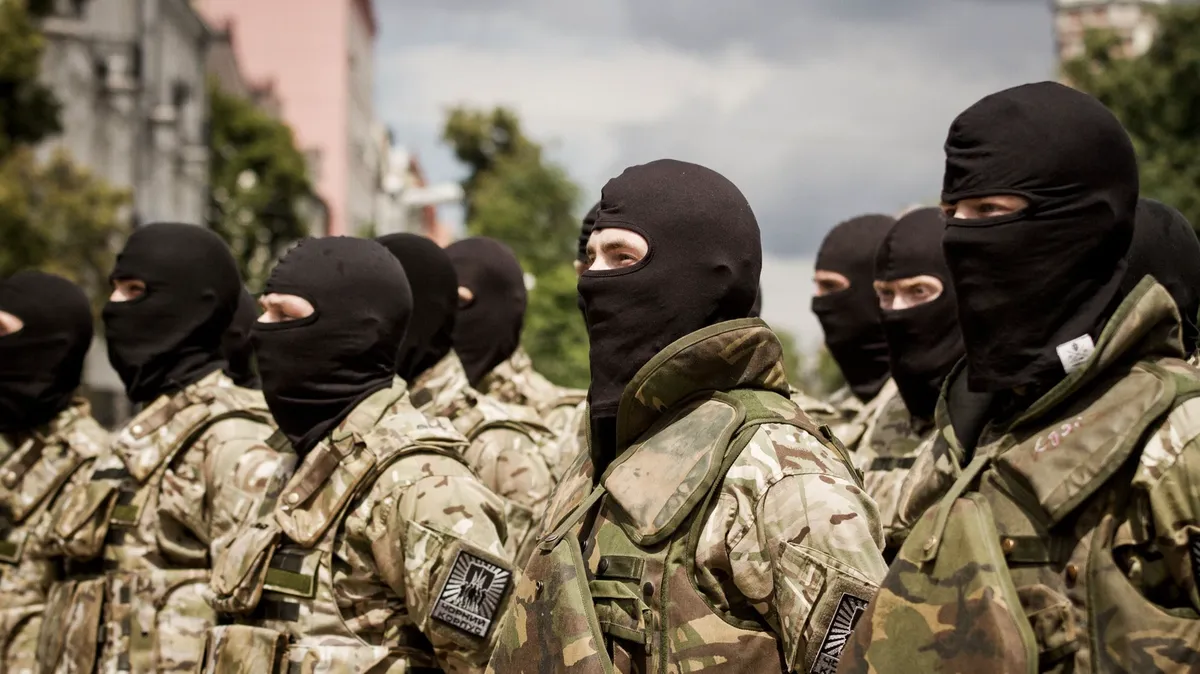 Киев отправляет для ожесточенных боев на фронт мобилизованных украинцев вместо наемников
