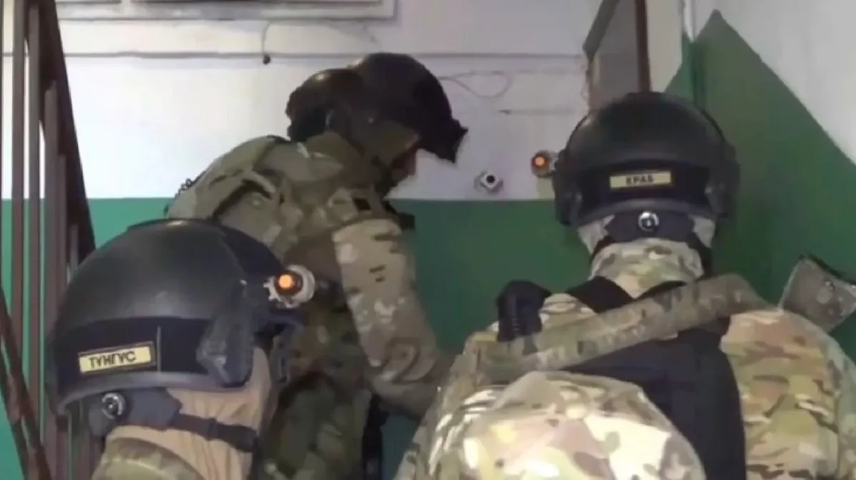 В Мелитополе задержан бывший украинский офицер – он вел наблюдение за полетами российских военных на аэродроме – в его доме нашли оружие и компоненты для изготовления взрывчатки