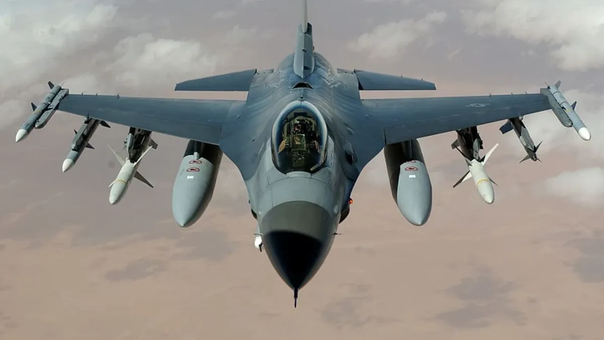 «Это называется затягивать» Обучение пилотов для F-16 перенесли на лето 2024: ВСУ недовольны и требуют немедленного военного оснащения, но Запад просчитывает шаги