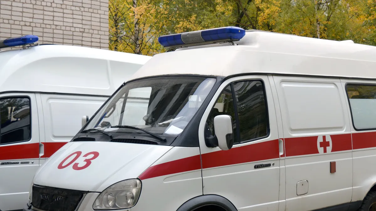В Москве из окна многоэтажки выпала двухлетняя девочка. Возбуждено уголовное дело