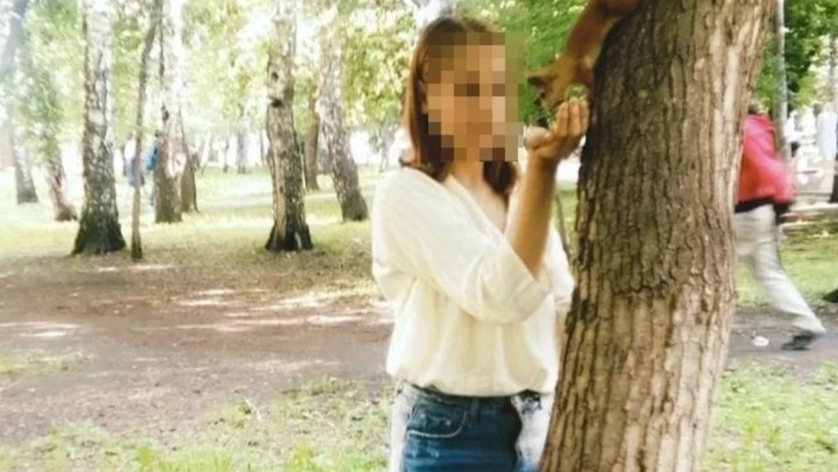В Новосибирске педагог оскорбила шестиклассницу при классе и сказала, что она «такая же дура, как мать»