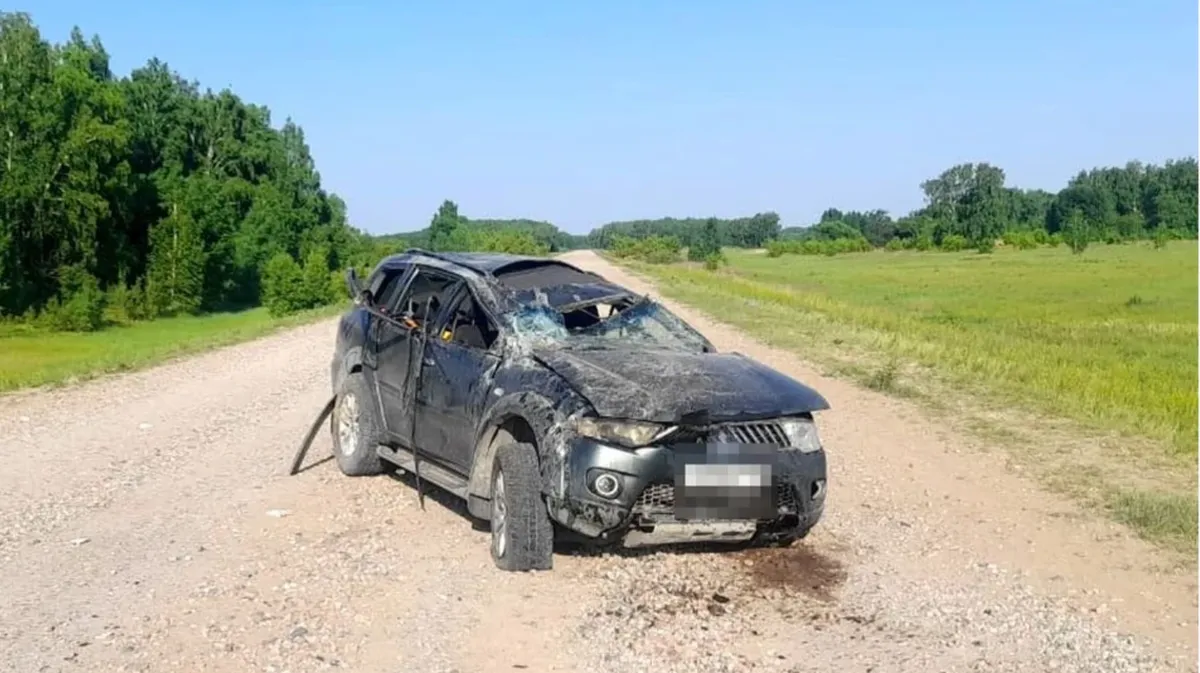 «Годовалая дочь погибла»: Под Новосибирском разбился прокурор Купинского района Антон Бальков вместе с семьей