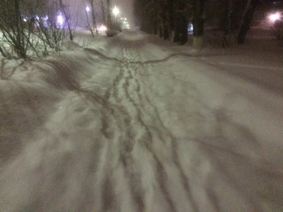 Снега в городе много