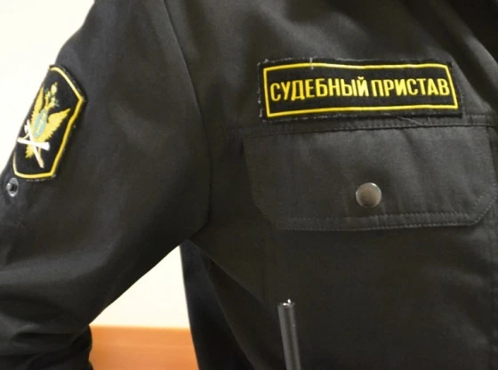Приставы заставили должника сэкономить на ужине с возлюбленной Приставы заставили должника сэкономить на ужине с возлюбленной