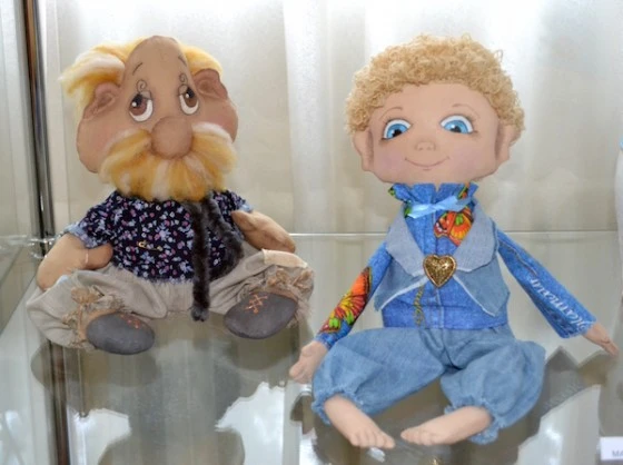 Игрушки сшили искитимские мастерицы