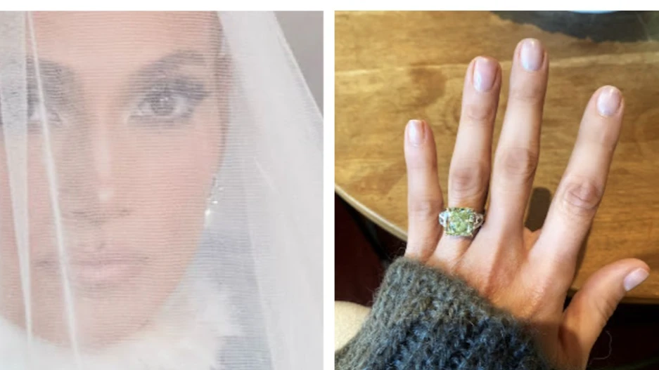 Дженнифер Лопес получила обручальное кольцо с зеленым изумрудом. Фото: jlo/Instagram* (соцсеть запрещена в РФ) и OnTheJLo