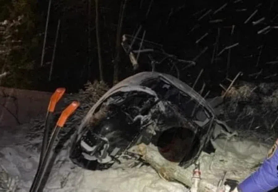 Разбившийся в Башкирии частный вертолет AS-350 принадлежал депутату Госдумы: Число жертв катастрофы увеличилось до двух