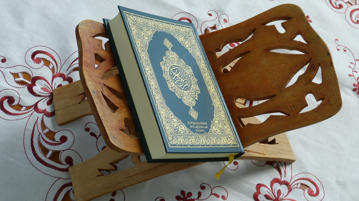 Коран стоит читать в Ночь Кадр. Фото: piqsels