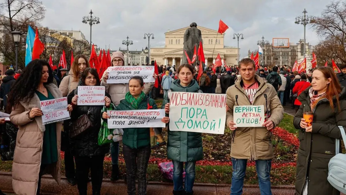 В Новосибирске идет регистрация на собрание родственников мобилизованных 19 ноября – приедут жены из 11 городов