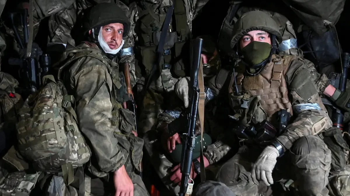 Военные в зоне СВО. Фото: Reuters
