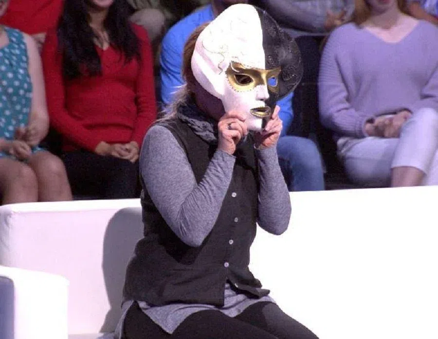 Ток шоу маска 5. Шоу маска с Комиссаровым.
