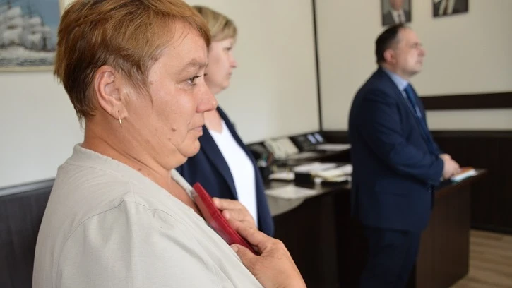 Мать погибшего Виктора Манина получила за сына орден Мужества. Фото: iskitimr.nso.ru
