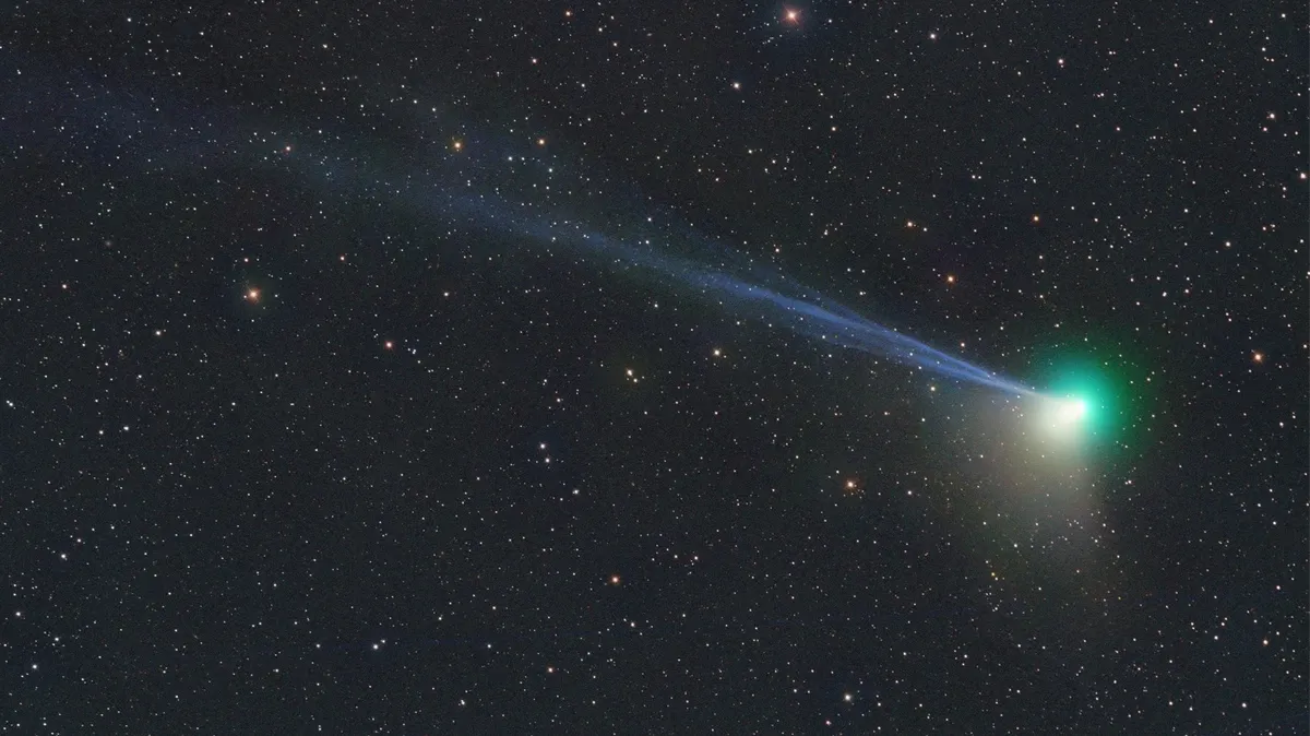 Ярчайшая комета C/2022 E3 приблизится на минимальное расстояние к Земле 1 февраля 2023 года: как не пропустить уникальное событие и загадать желание на удачу и богатство