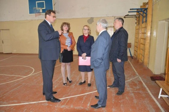 Зал нуждается в ремонте