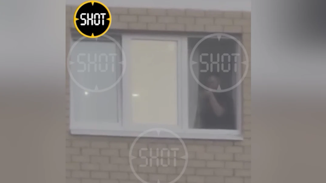 Бортпроводник Nordwind устроил стрельбу из окна дома в Подмосковье