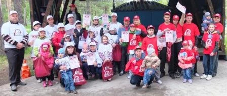 Каждый ребенок получил подарки и хорошее настроение
