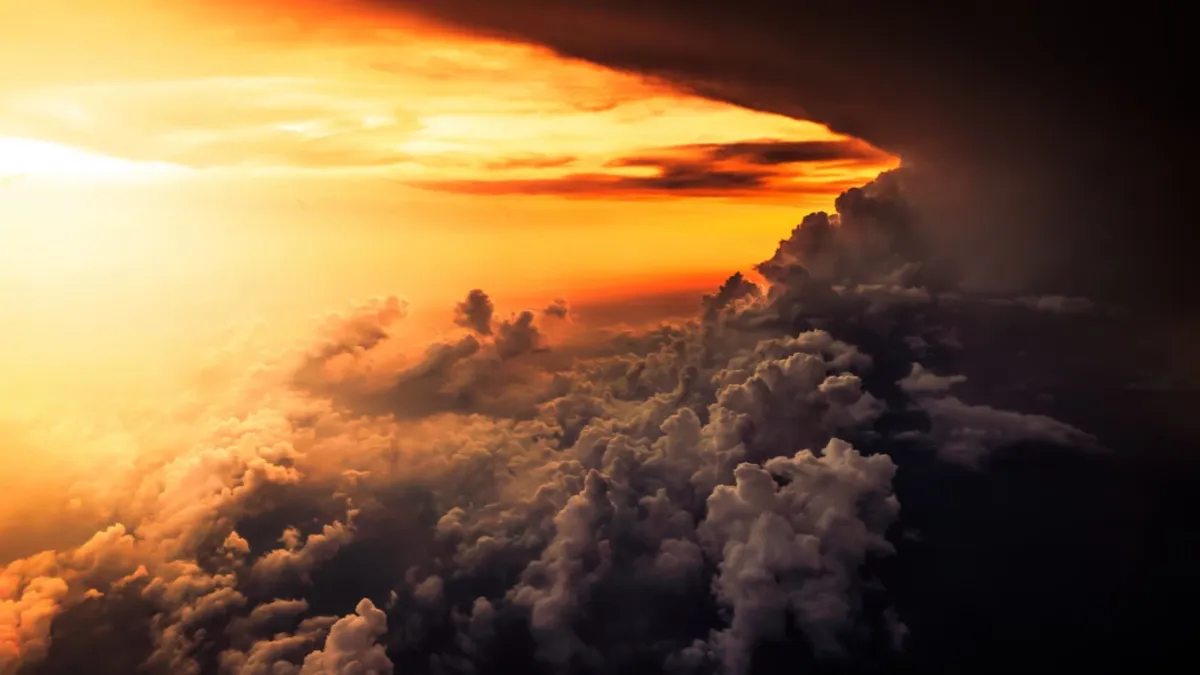 Магнитная буря 1 октября 2022: Раскаленное Солнце на протяжении 8 часов будет «бить» по магнитосфере Земли ударами в 6 баллов - куда скрыться метеопатам