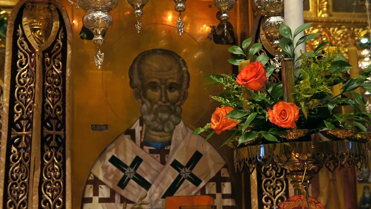 Икона святителя Николая в храме. Фото: krasivoe-foto.ru