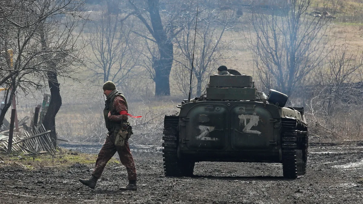 «Экипаж, как в консервной банке отправили умирать»: Украинских военных заживо замуровали в танке под Херсоном свои же