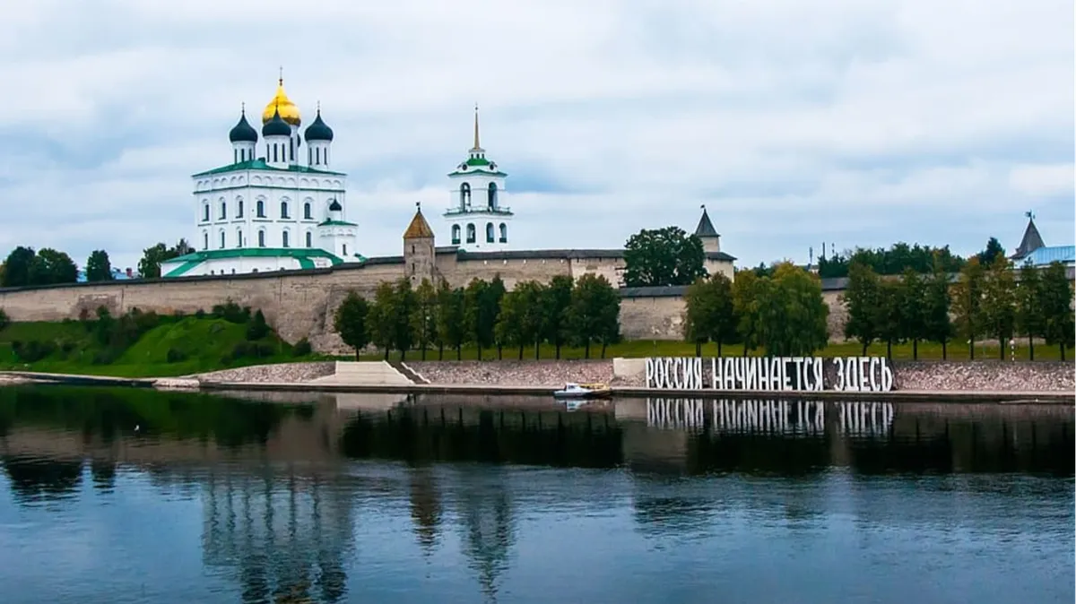 Три главных поминальных молитвы на Радоницу в самый важный родительский день России