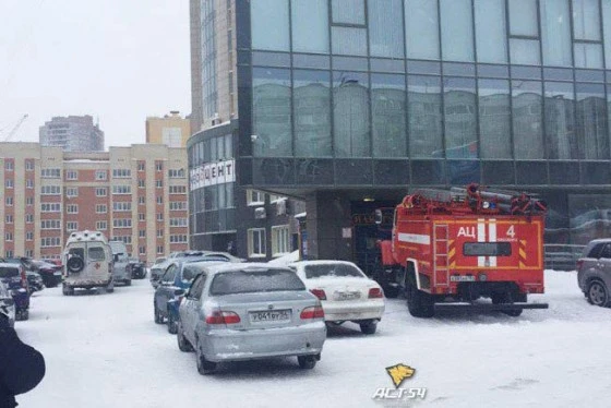 Полицейские искали взрывчатку в ТЦ 