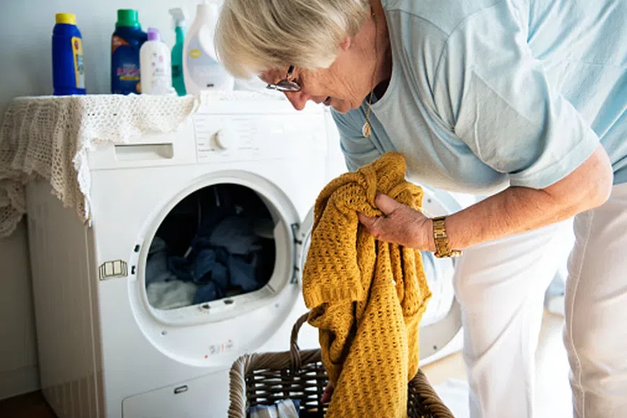 Работа по дому помогает сохранить память и лучше всего защищает пожилых от падений