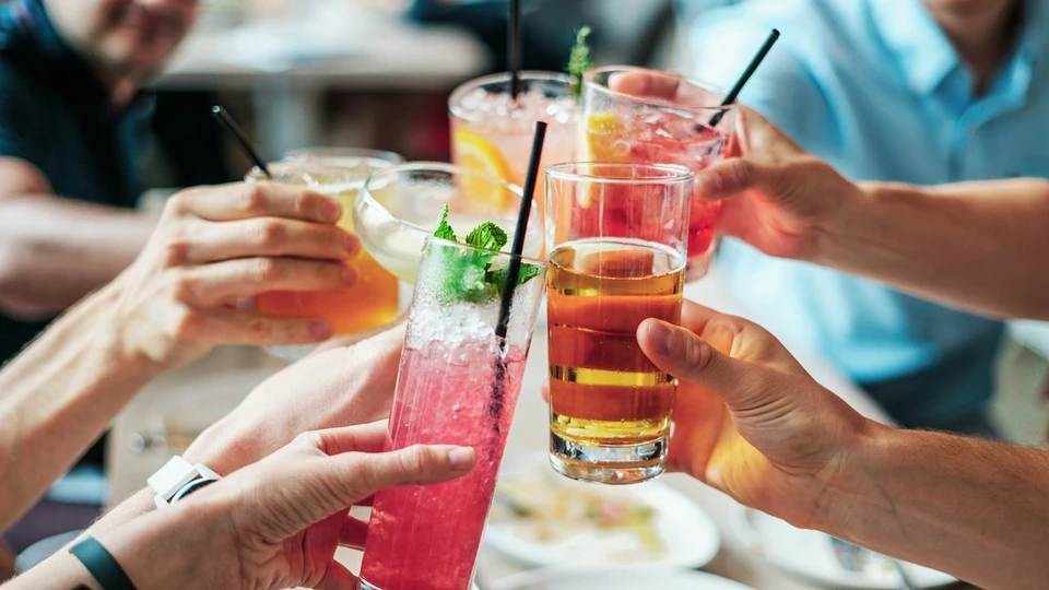 Ученые назвали 4 точных признака того, что ваш ребенок рискует стать алкоголиком во взрослой жизни