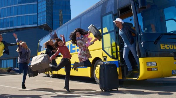 Сегодня многие стремятся совершать поездки в Европу на автобусах. Фото: euroroaming.ru