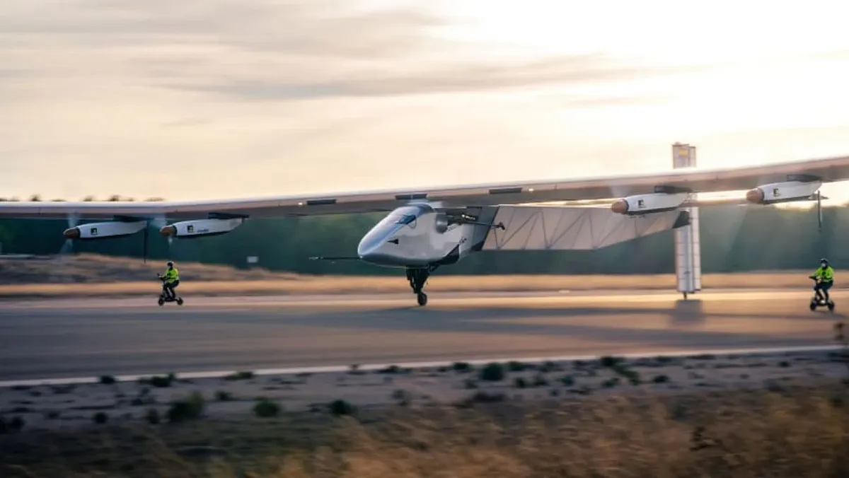 Skydweller Aero стремится создать первый в мире коммерчески жизнеспособный «псевдоспутник» - самолет на солнечных батареях, способный оставаться в небе в течение нескольких месяцев. Фото: Скайдвеллер Аэро Инк