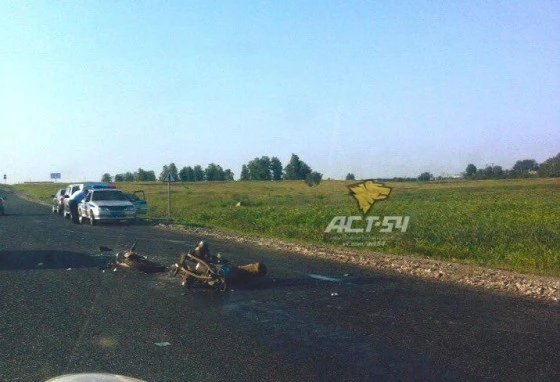 Мотоцикл разорвало пополам