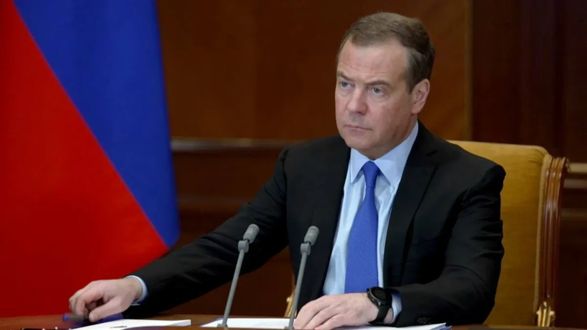 Чем войдет в историю России Дмитрий Медведев: есть ли у него шанс еще раз стать преемником Владимира Путин. Ведь ему всего лишь 57 лет