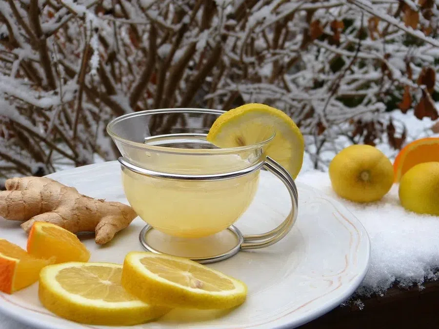 Лимонная вода для похудения: как ее правильно сделать и чем еще полезен лимон