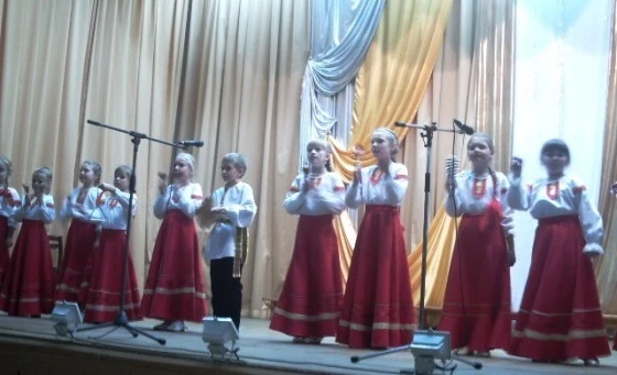 В Детской музыкальной школе прошел праздничный концерт, посвященный международному Дню Матери