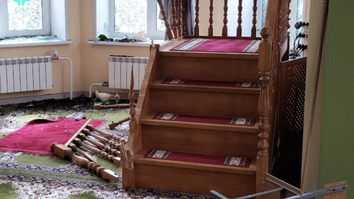 Стоящий на учете в психбольнице мужчина устроил погром в мечети Красноярска