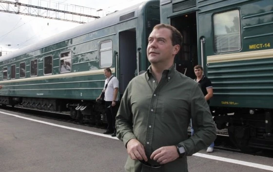 Дмитрий Медведев прибыл в Новосибирск с визитом