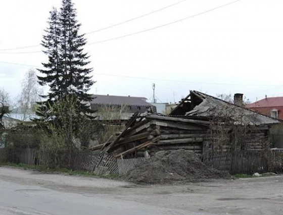 Развалины портят внешний облик города 