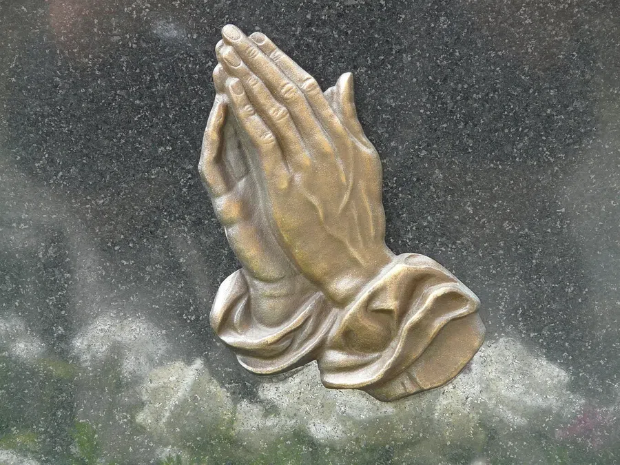 руки, молитва